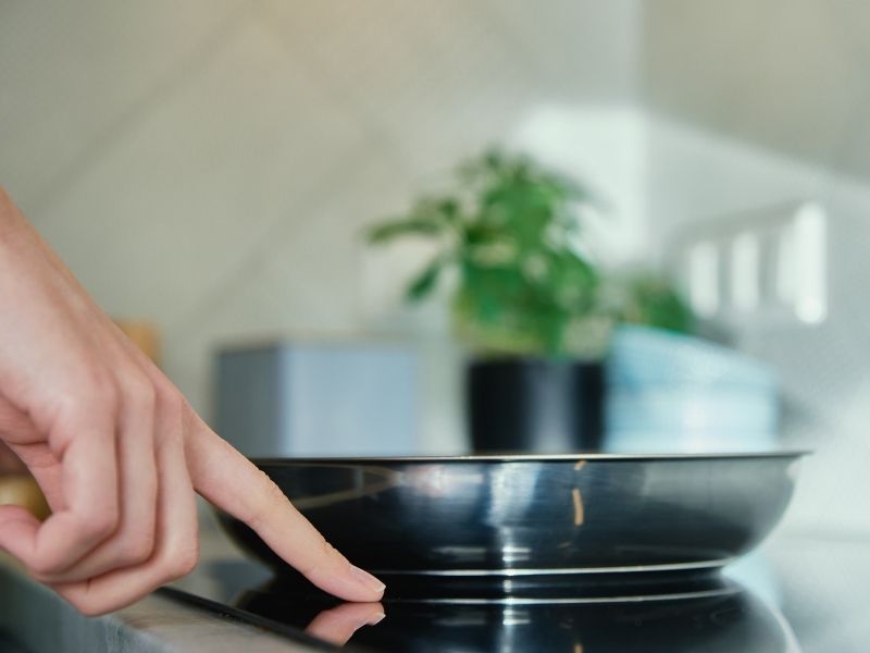 Phố Bếp là địa chỉ bán bếp từ uy tín
